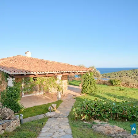 Con Piscina Vista Mare By Budoniaffitti Vila