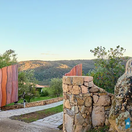 Villa Con Piscina Vista Mare By Budoniaffitti *